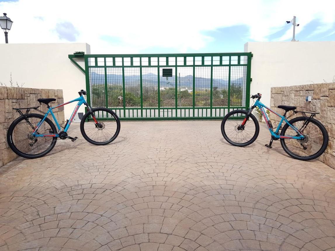 Appt 401-3-Bed-Heaven Beach-Paseo-All Year Heated Pool-Free Bikes إِستيبونا المظهر الخارجي الصورة